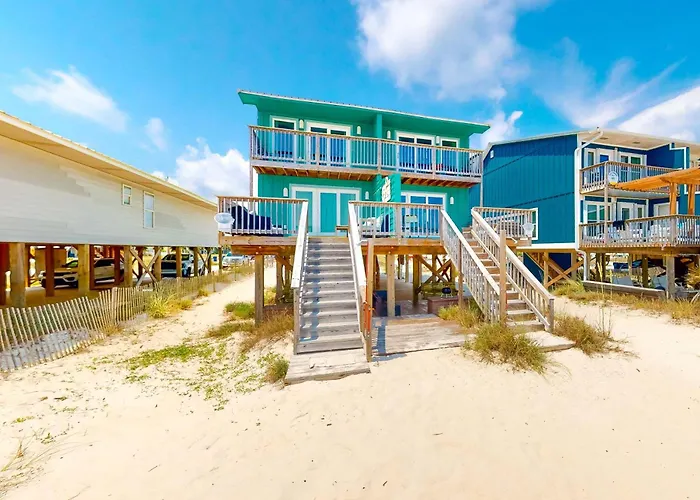 Beachfront With Furnished Waterfront Deck Balcony & Ac Holiday home