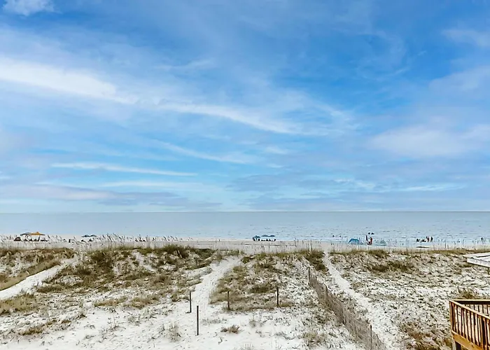 Beachfront With Furnished Waterfront Deck Balcony & Ac